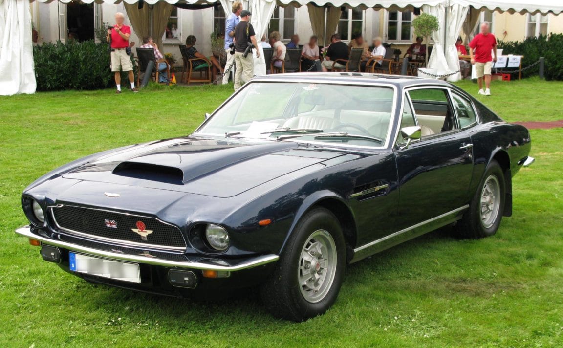 1973_Aston_Martin_V8_fl