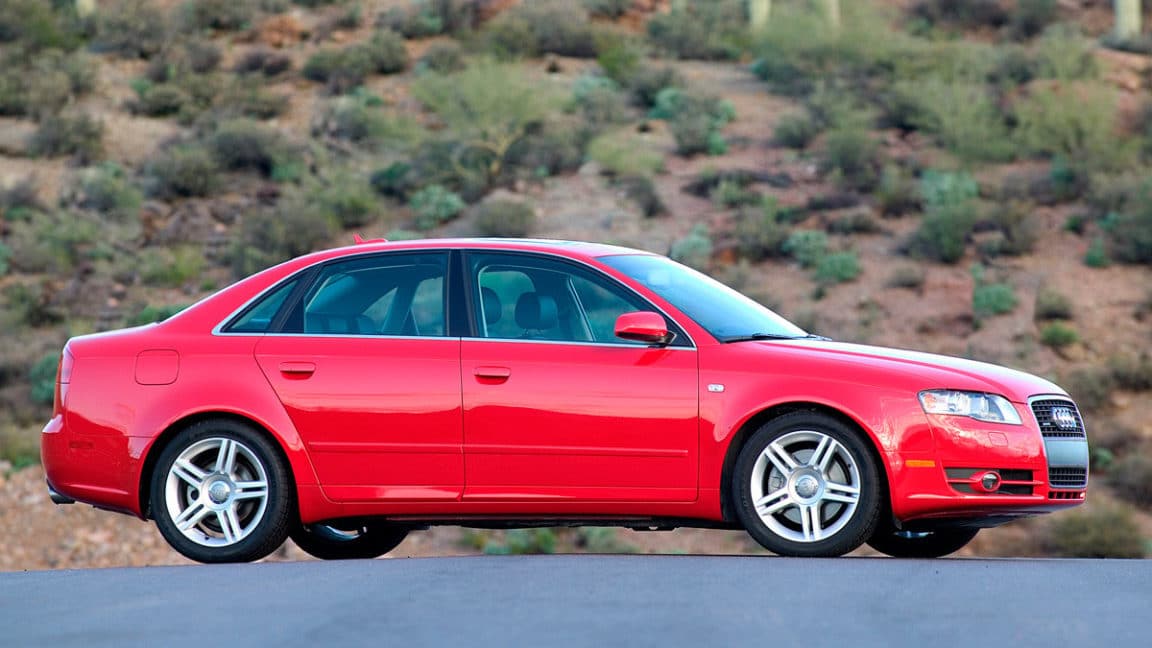 01-audi_a4_lateral