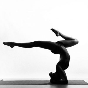 nude_yoga_girl_woman26