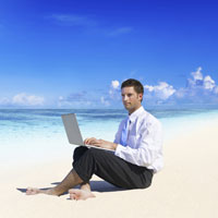 Los españoles no desconectamos ni en vacaciones