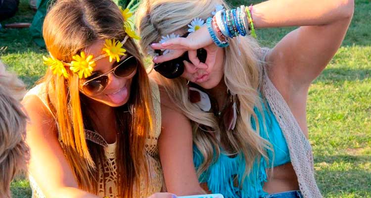 16 tipos de personas que encontrarás en festivales, y que dan rabia.