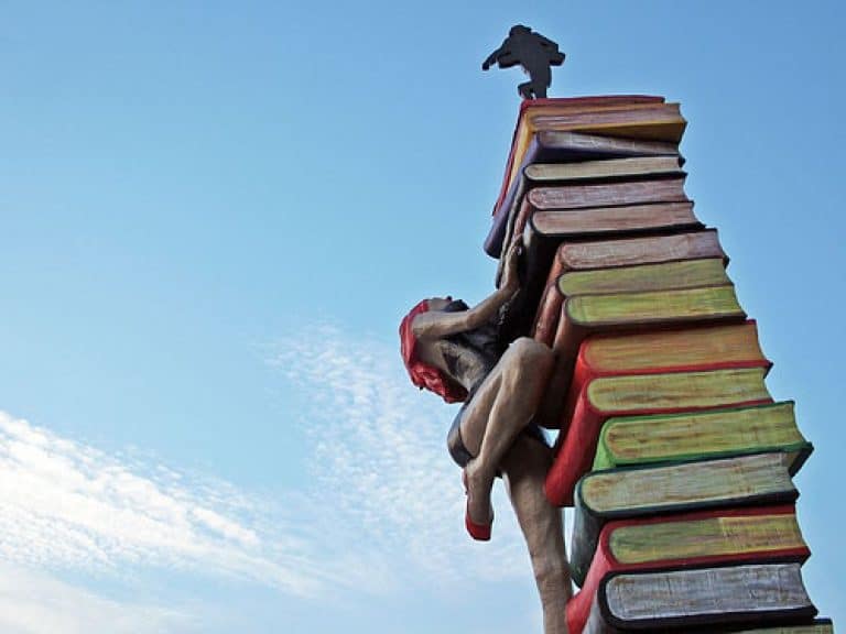 Me aburre mi trabajo, solo tengo 3 amigos y no ligo nada, ¿qué pasa conmigo?