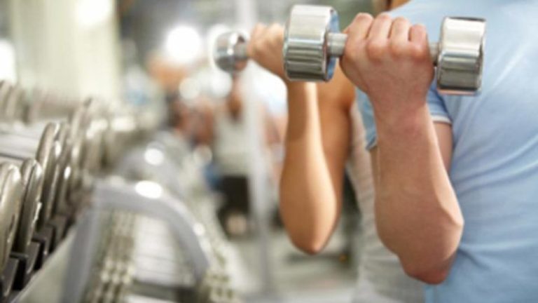 6 consejos de entrenamiento con pesas para cuarentañeros