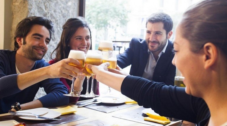 Disfruta la experiencia de servir la mejor Heineken de barril, en tu casa