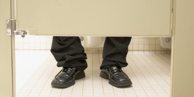 Hazte rico vendiendo tus heces