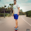 Camiseta y  pantalón de Base. Gafas de sol Hawkers