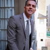 Traje estructura, camisa y corbata de Macson