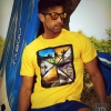 Camiseta y bermudas de Base & gafas de sol Hawkers