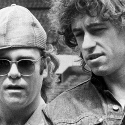 Bob Geldof, el organizador del Live Aid, con Elton John