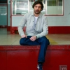 Marc Newson Suede jacket, camiseta New Marc Newson stripes T-shirt, pantalones Arc 3D Slim raw G-Star, bambas Tiger