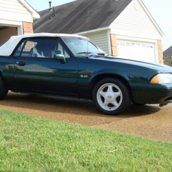 1990 Ford Mustang