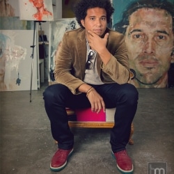 Americana de Freddy Gaviria, Jersey de Fred Perry, pantalones G-Star, calzado United Nude y gafas Tracks