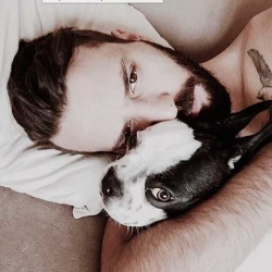 Perros y abdominales en @hotdudeswithdogs