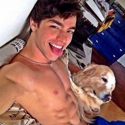 Perros y abdominales en @hotdudeswithdogs
