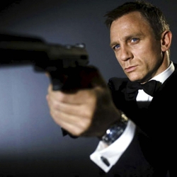 Bond, James Bond, se queda con la plata