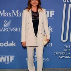 Ahora Laura tiene 52 años