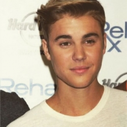 Justin Bieber, nº 1 masculino